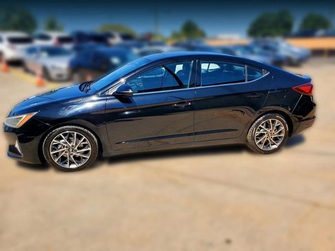 Used 2019 Hyundai Elantra Limited w/ Cargo Package FWD image 8