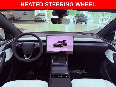 Used 2026 Tesla Model Y AWD image 11