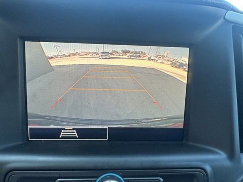 Used 2023 GMC Terrain SLE w/ Driver Convenience Package image 21