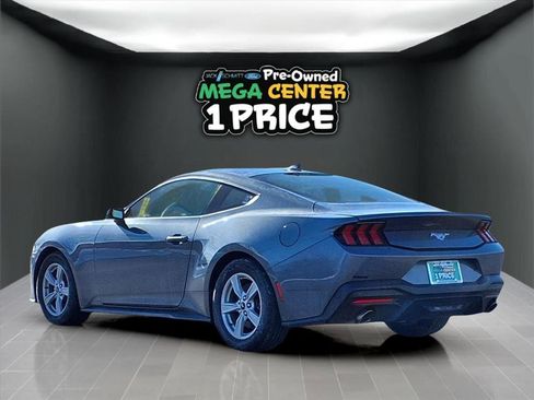 Used 2024 Ford Mustang Coupe image 4
