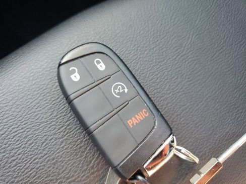 New 2026 Jeep Compass Latitude AWD/4WD image 25
