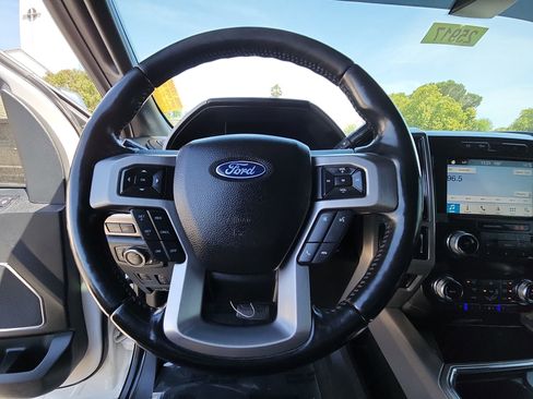 Used 2019 Ford F250 Platinum AWD/4WD image 11