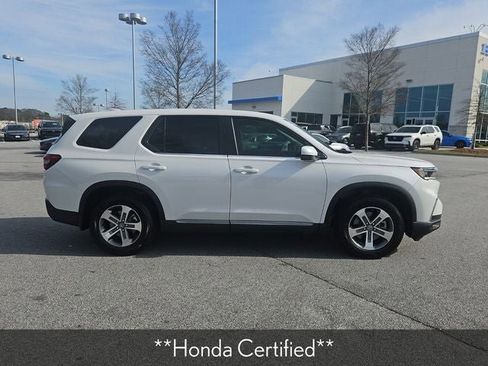 Certified 2025 Honda Pilot EX-L image 10
