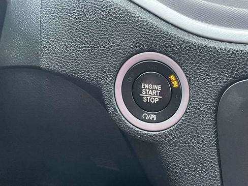 Used 2020 Dodge Charger R/T w/ Blacktop Package image 32