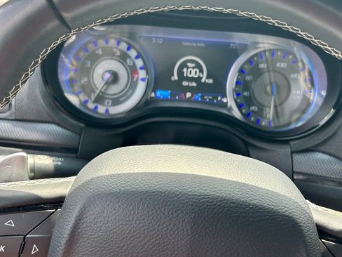 Used 2016 Chrysler 300 S AWD/4WD image 9
