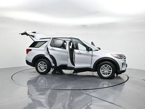 Used 2026 Ford Explorer Active RWD image 50