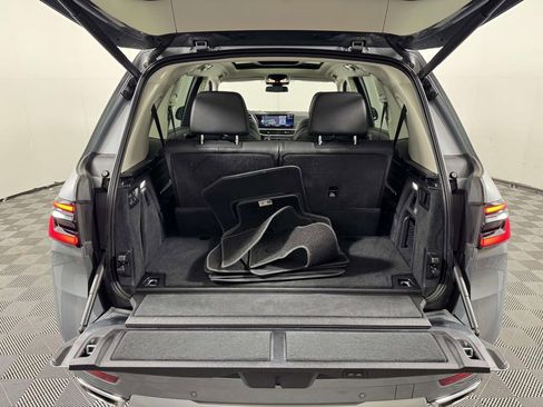 Used 2024 BMW X7 xDrive40i AWD/4WD image 14