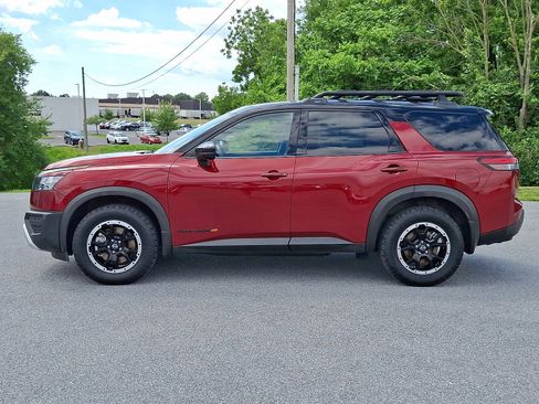 Certified 2024 Nissan Pathfinder Rock Creek AWD/4WD image 4