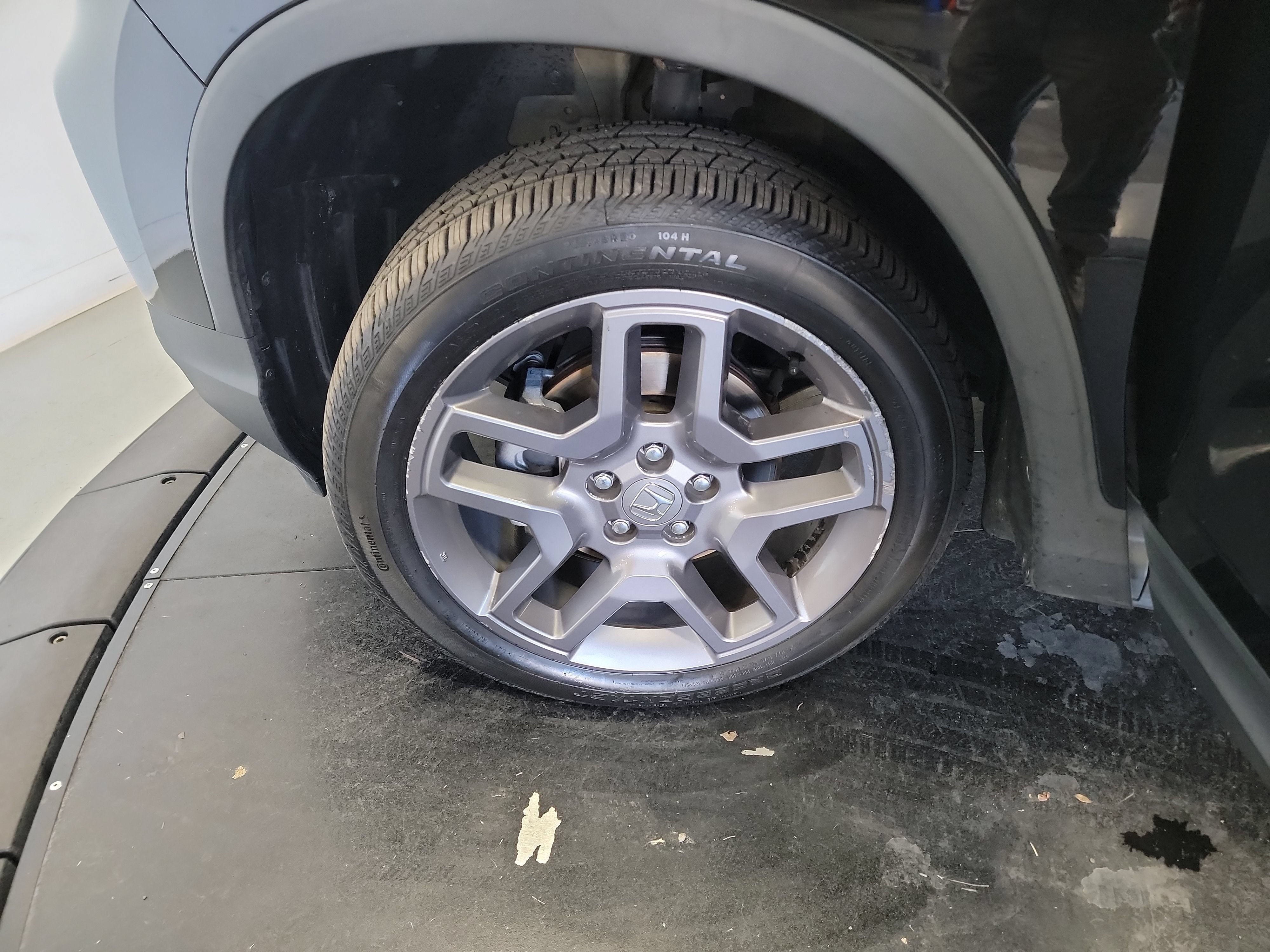 Used 2023 Honda Passport EX-L image 30