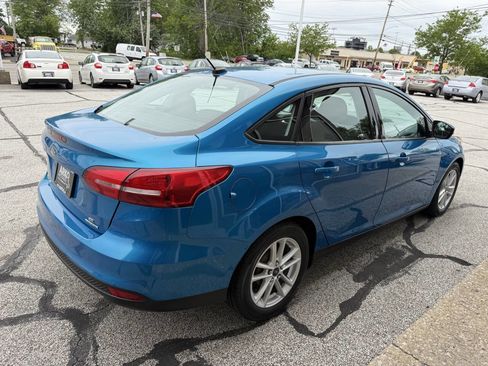 Used 2015 Ford Focus SE FWD image 9
