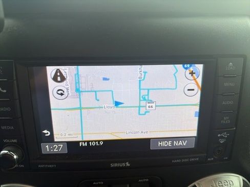 Used 2018 Jeep Wrangler Unlimited Sahara image 14