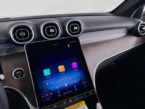 New 2026 Mercedes-Benz GLC 300 4MATIC image 19