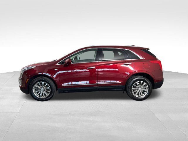 Used 2017 Cadillac XT5 Luxury AWD/4WD image 2