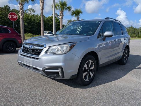 Used 2018 Subaru Forester 2.5i Limited AWD/4WD image 7