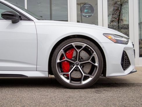 Used 2026 Audi RS 6 performance image 5