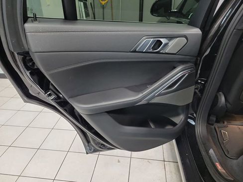 Used 2023 BMW X6 xDrive40i image 31