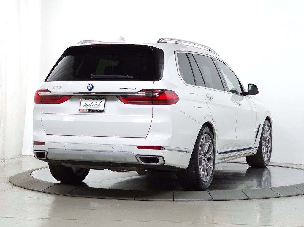 Used 2022 BMW X7 xDrive40i w/ Premium Package AWD/4WD image 10