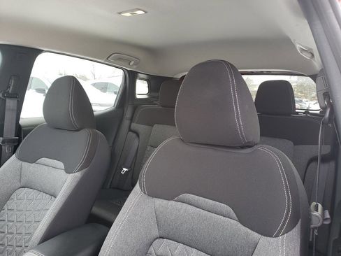 Certified 2025 Nissan Kicks SV image 26