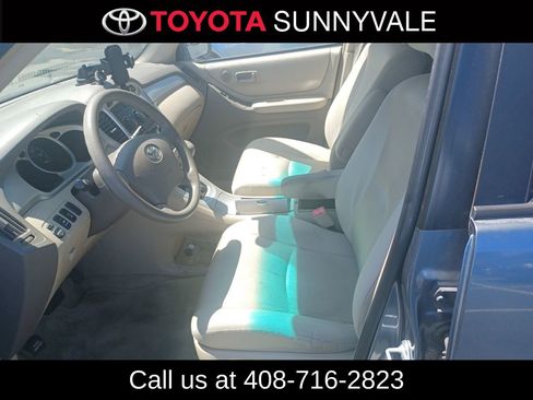 Used 2007 Toyota Highlander 4WD V6 w/ 3rd Row image 4