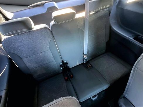 Used 2024 Chevrolet Traverse LT image 26