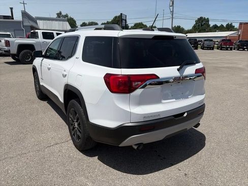 Used 2019 GMC Acadia SLT AWD/4WD image 4