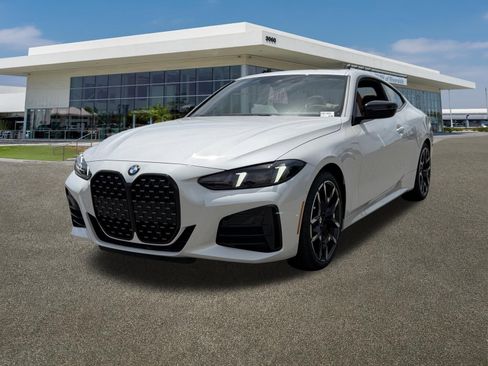 New 2026 BMW 430i Coupe w/ M Sport Package RWD image 4