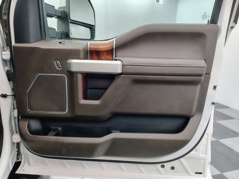 Used 2017 Ford F350 King Ranch w/ FX4 Off-Road Package image 35