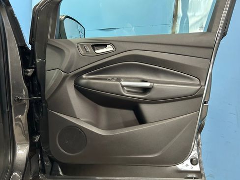 Used 2019 Ford Escape Titanium image 51