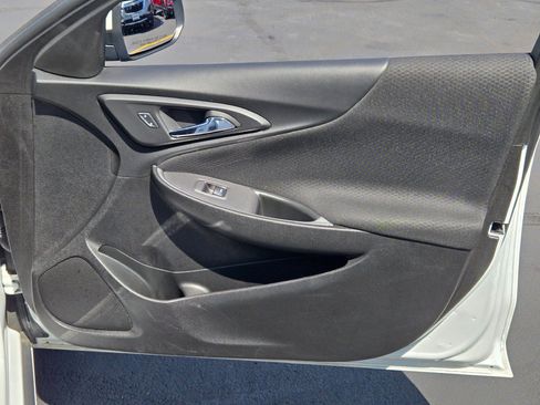 Certified 2025 Chevrolet Malibu LT FWD image 6