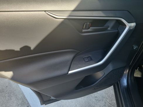 Used 2024 Toyota RAV4 LE FWD image 12