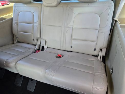 Used 2021 Lincoln Navigator 4WD image 15