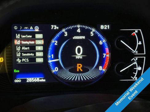Used 2019 Lexus UX 200 w/ Premium Package FWD image 12