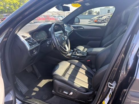 Used 2022 BMW X4 xDrive30i w/ Parking Assistance Package AWD/4WD image 17