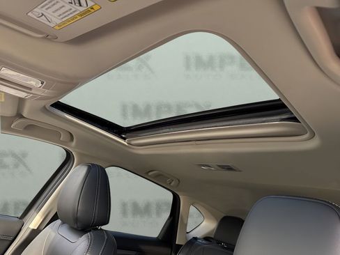 Used 2025 MAZDA CX-5 AWD 2.5 S w/ Preferred Package image 12