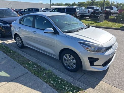 Used 2023 Kia Rio LX FWD image 2