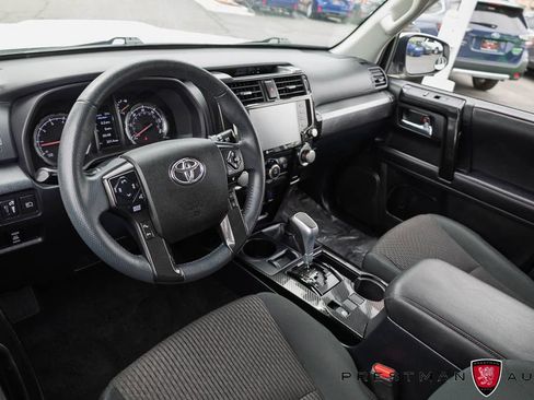 Used 2021 Toyota 4Runner TRD Off-Road AWD/4WD image 18