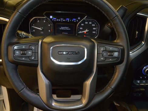 Used 2023 GMC Sierra 2500 Denali w/ Denali Ultimate Package AWD/4WD image 19