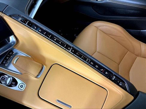 Used 2021 Chevrolet Corvette Stingray Preferred Cpe w/ Engine Appearance Package RWD image 34