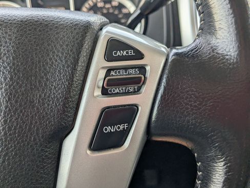Used 2018 Nissan Titan PRO-4X w/ Pro-4x Convenience Package AWD/4WD image 17