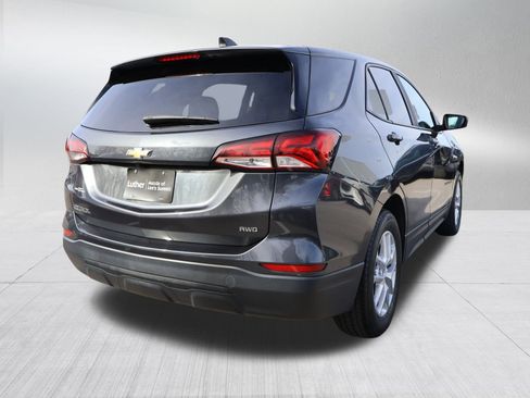 Used 2022 Chevrolet Equinox LS w/ LS Convenience Package image 7