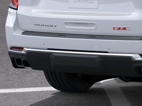 New 2026 GMC Yukon XL Denali w/ LPO, Floor Liner Package image 14