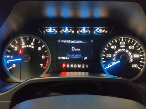 Used 2016 Ford F150 XLT w/ Equipment Group 302A Luxury RWD image 23