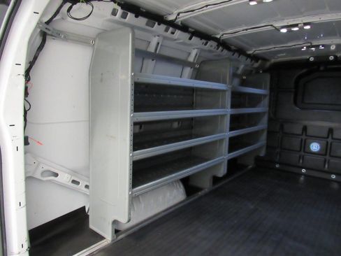 Used 2021 Chevrolet Express 2500 w/ Driver Convenience Package image 17