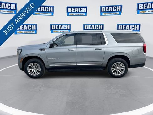 Used 2025 GMC Yukon XL Denali image 5