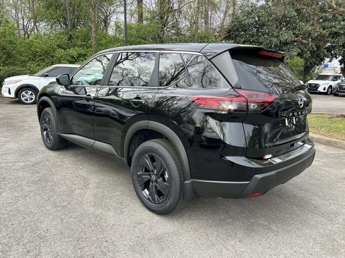 New 2026 Nissan Rogue SV FWD image 5