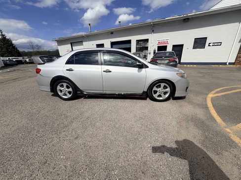 Used 2009 Toyota Corolla XRS FWD image 8