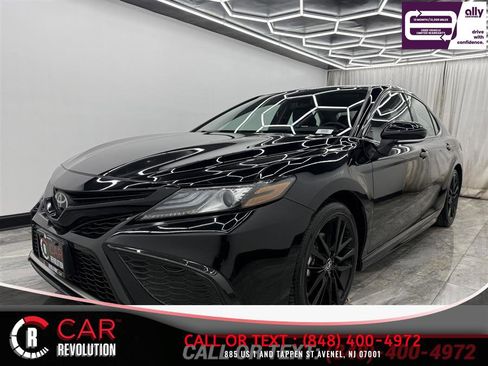 Used 2023 Toyota Camry XSE image 1