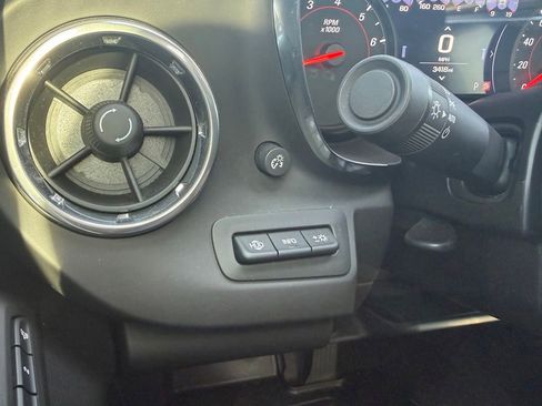 Used 2019 Chevrolet Camaro SS RWD image 21