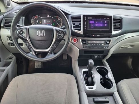 Used 2018 Honda Pilot EX image 14