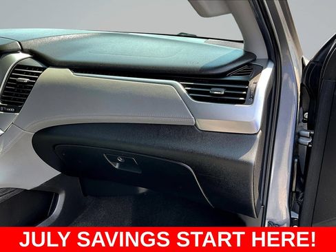Used 2018 Chevrolet Tahoe LT w/ Luxury Package RWD image 27